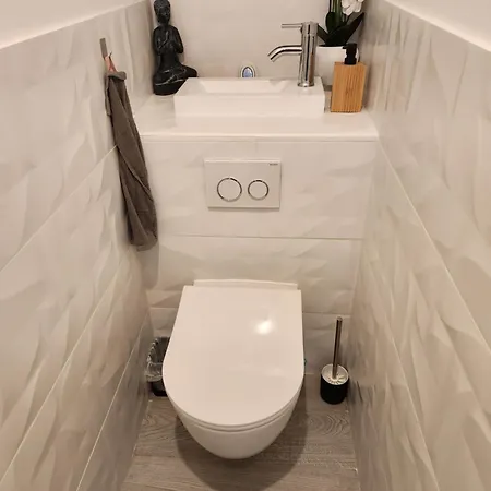 Love Room Romantique Avec Jacuzzi 2 Places Perpignan Exterior photo
