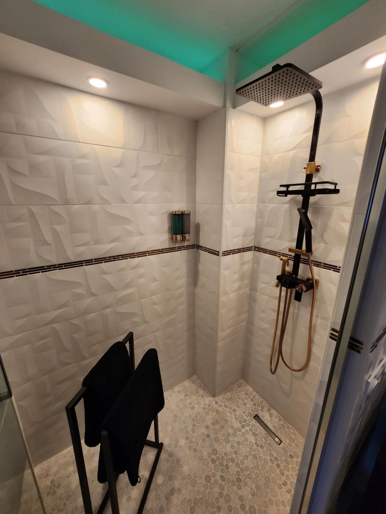 Romantique Avec Jacuzzi 2 Places *