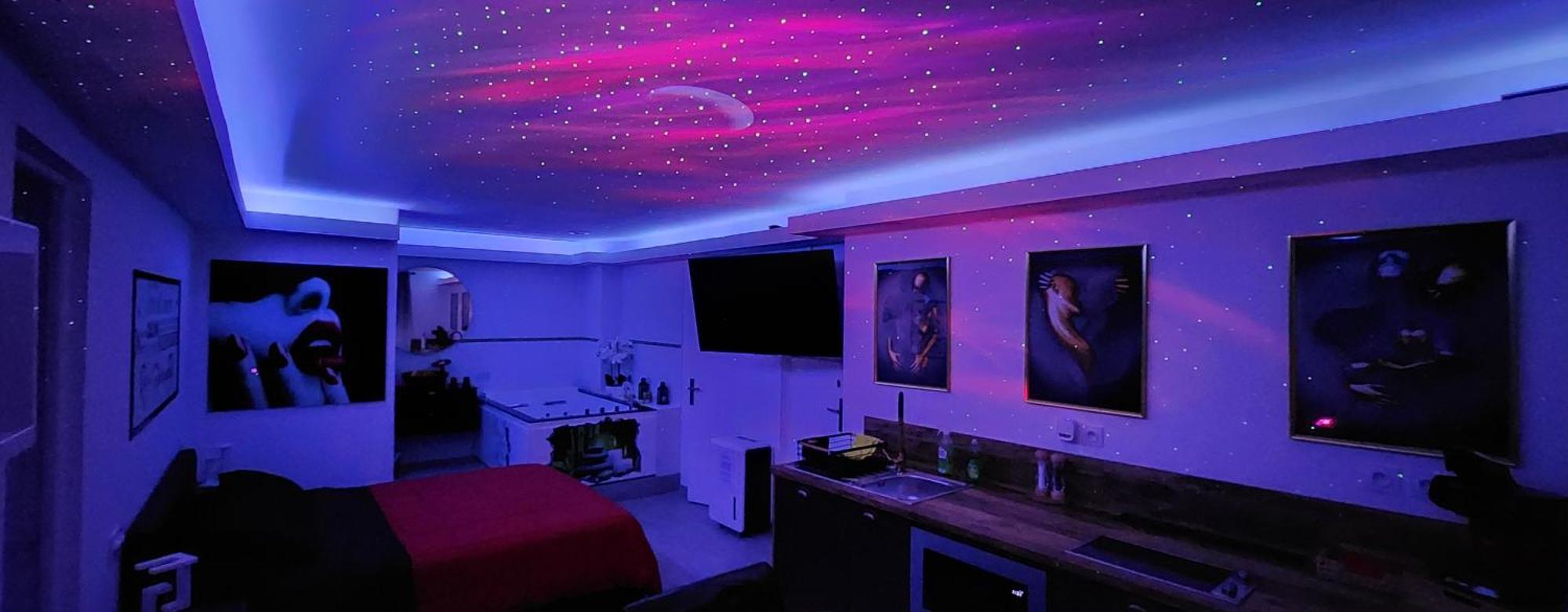 Romantique Avec Jacuzzi 2 Places Apartment *